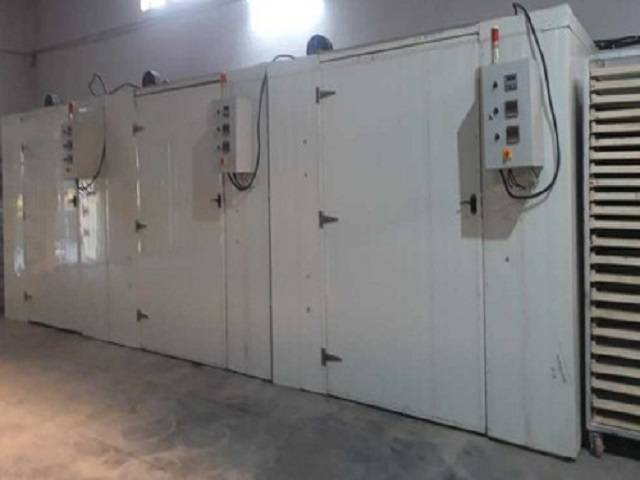 Box type dryer